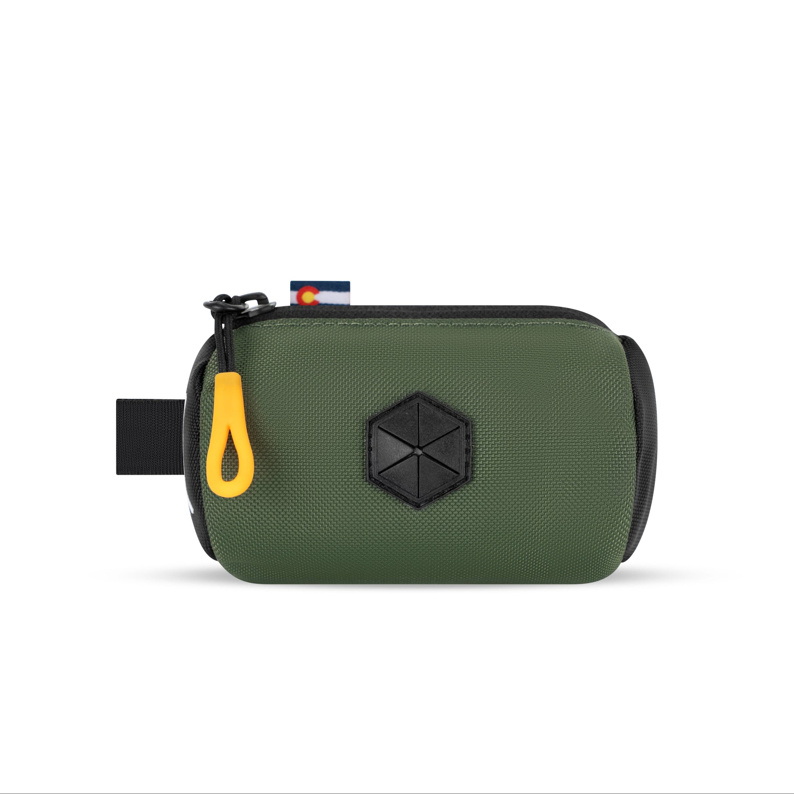 Front view of the OllyDog Scoop Pick Up Bag in Winter Moss color with zipper closure and sustainable fabric design #color_winter moss