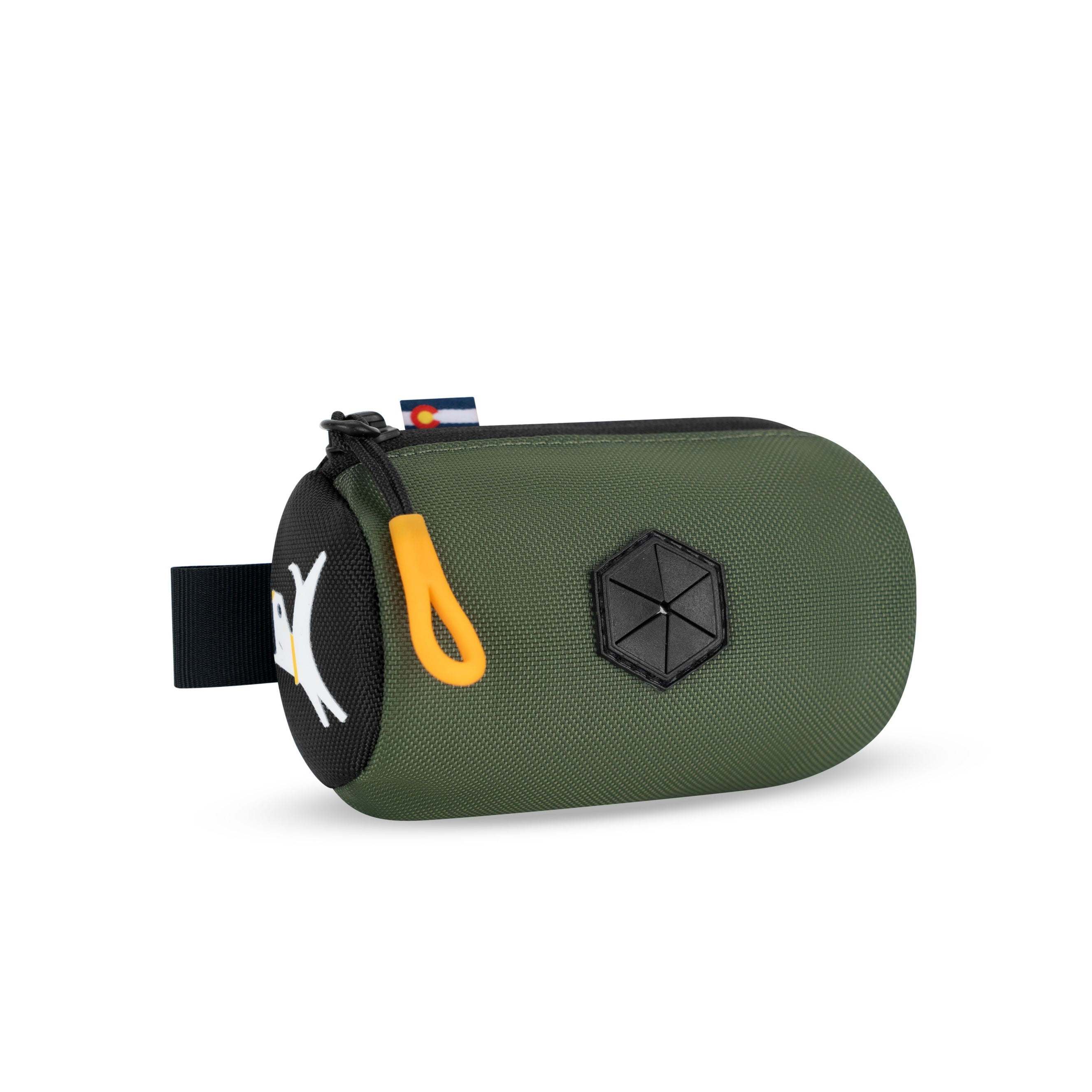 Side view of the OllyDog Scoop Pick Up Bag in Winter Moss color featuring leash loop attachment and zipper closure #color_winter moss