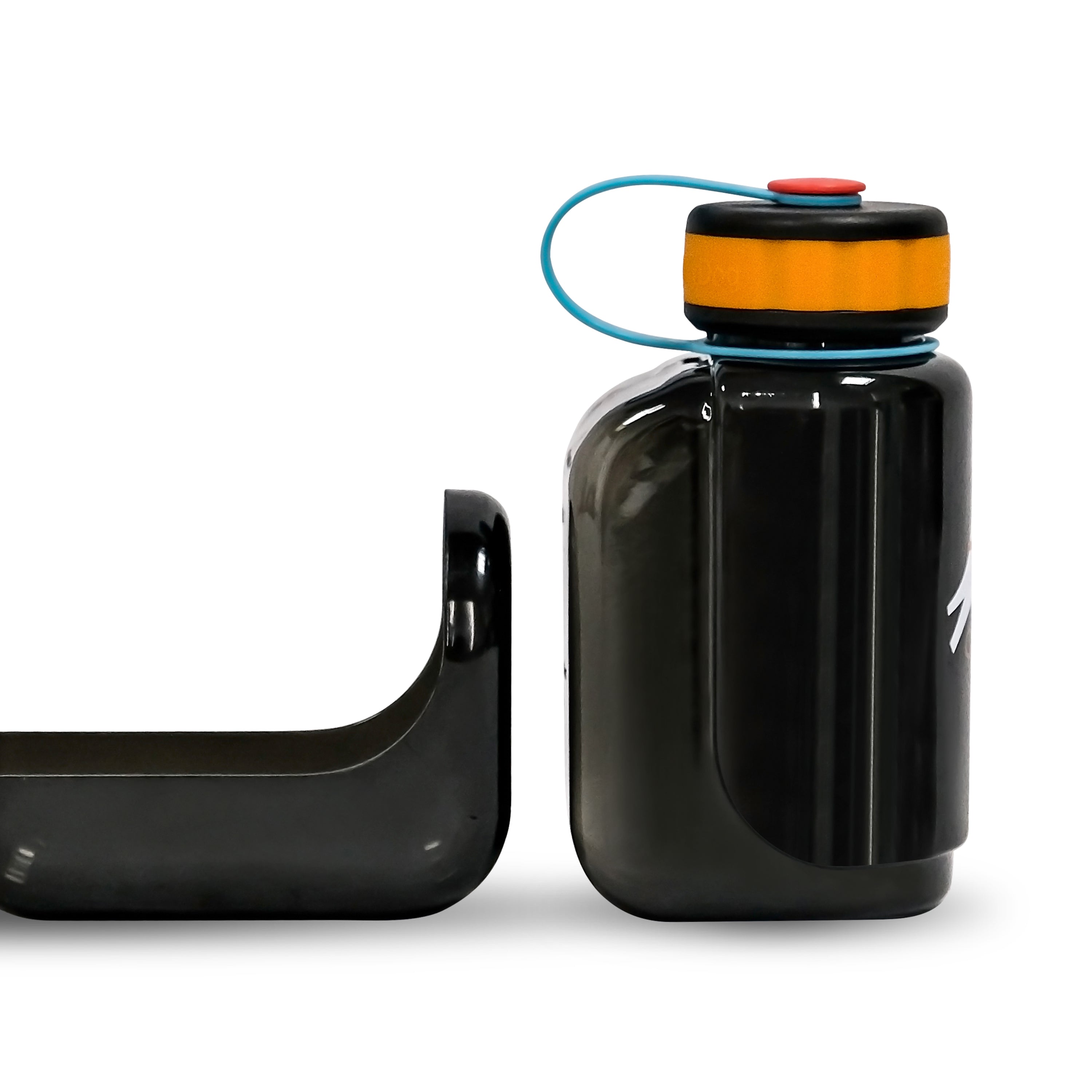 Close-up detail view of the OllyDog OllyBottle portable dog water bottle in 600ml chromatic black size, showing the bowl fully detached from the side to allow easy, slobber-free water sharing for you and your dog on the go.#size_chromatic / 600ml